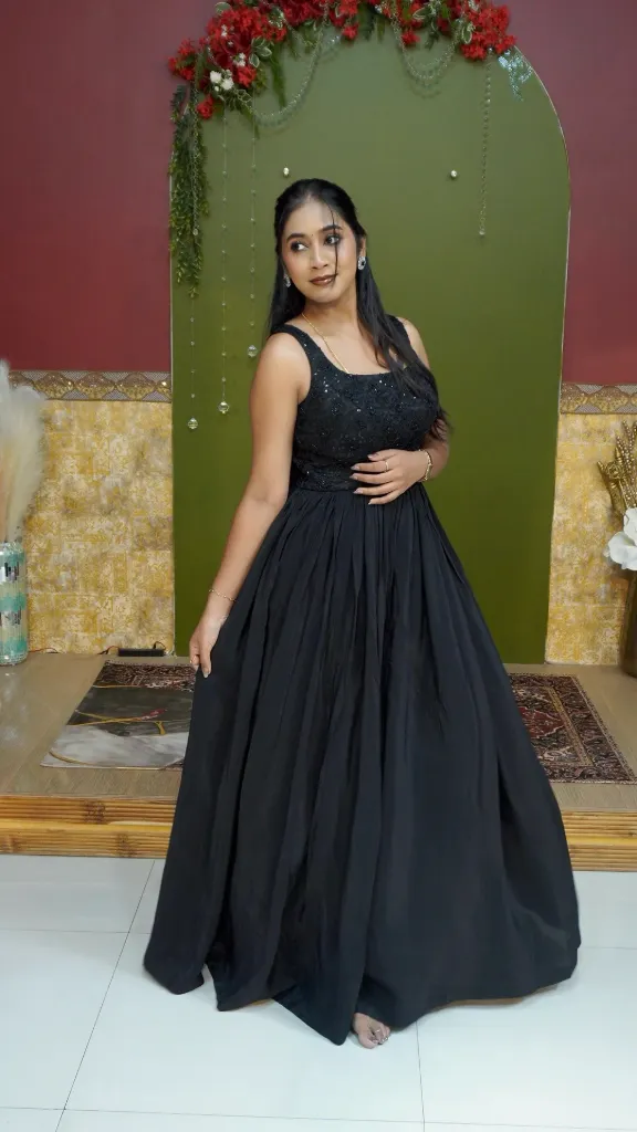 [BB-A1] Black beauty designer gown (S- M 34-36)