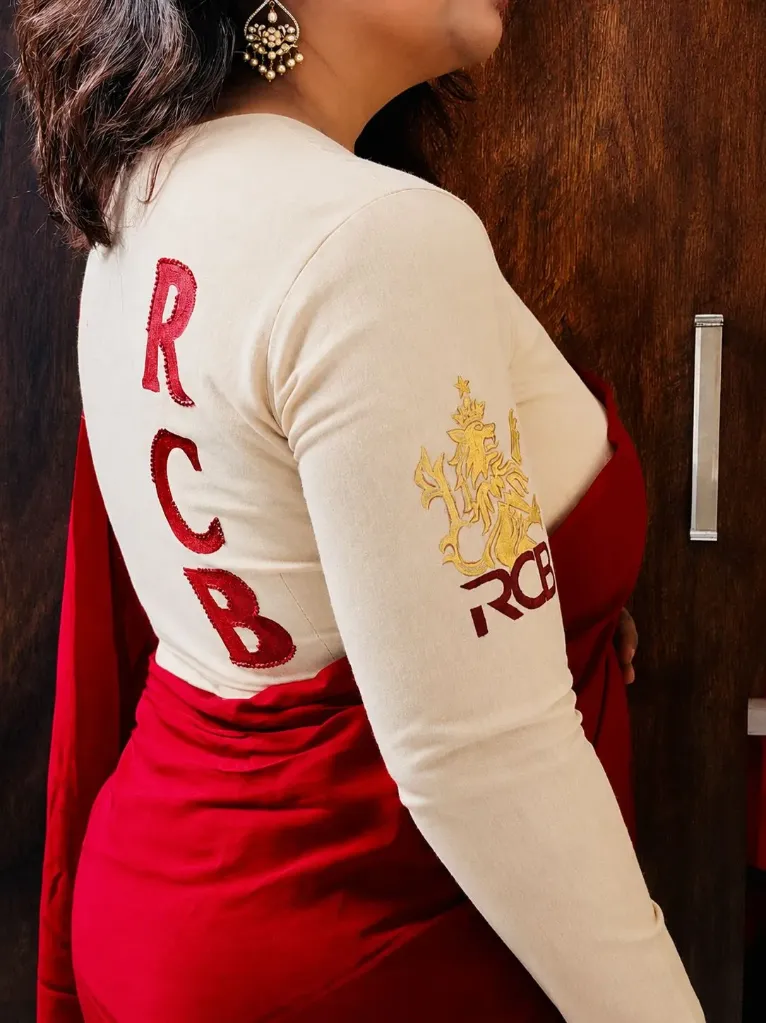 [R-b] RCB Blouse (S- M 34-36)
