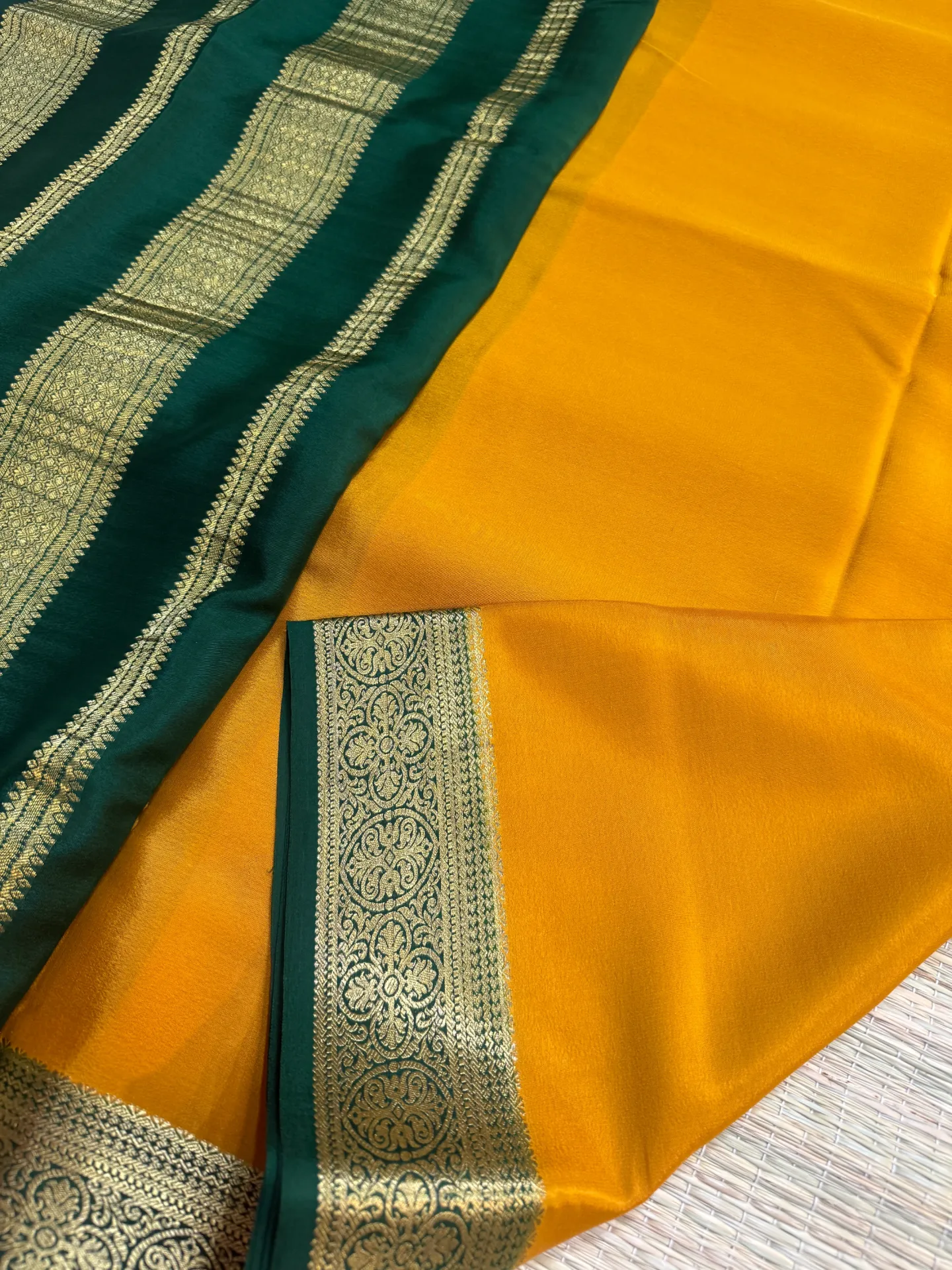 [BS-s] Pure crepe Mustard saree