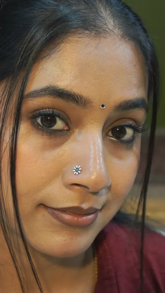 Surya kanthi Nosepin(92.5 Silver)