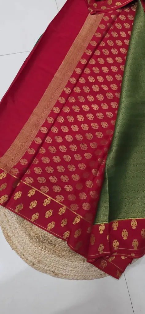 [BS-S1] Brocade Pure crepe silk (Bottle green with maroon)