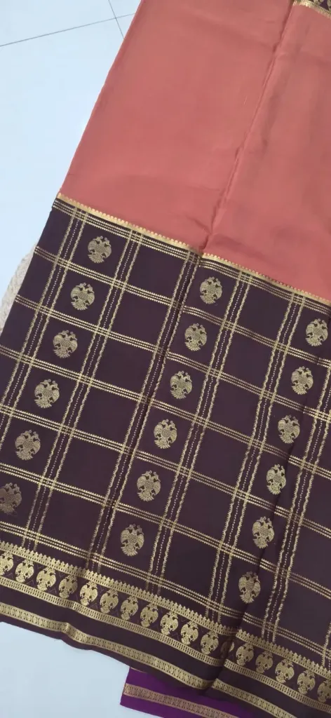 [HH-PCS] Half and half Pure crepe silk (Mauve brick with chocolate brown)