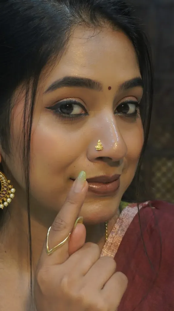 Lakshmi idol 92.5 silver nosepin