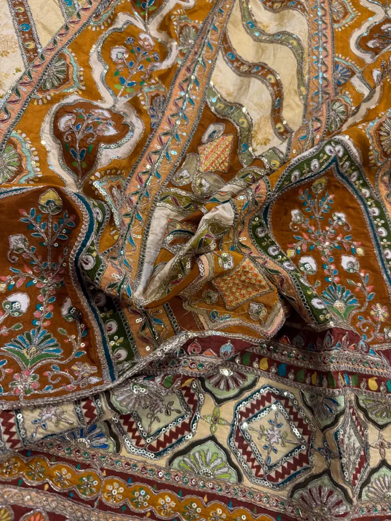 Natural crepe fabric