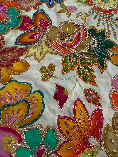 Natural crepe (Cream big floral)