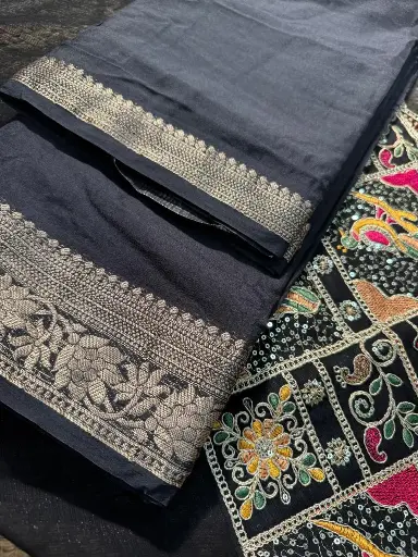 Black border saree